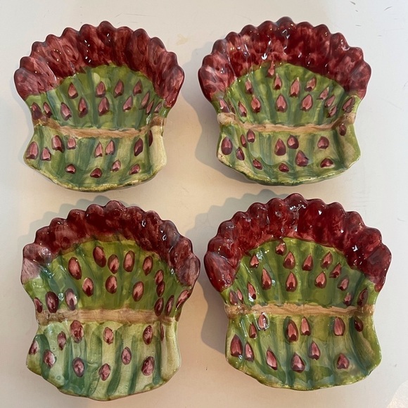 Fresco Mercado Asparagus Shaped Olive Oil Cruet with 4 Dip Saucers - Picture 7 of 14